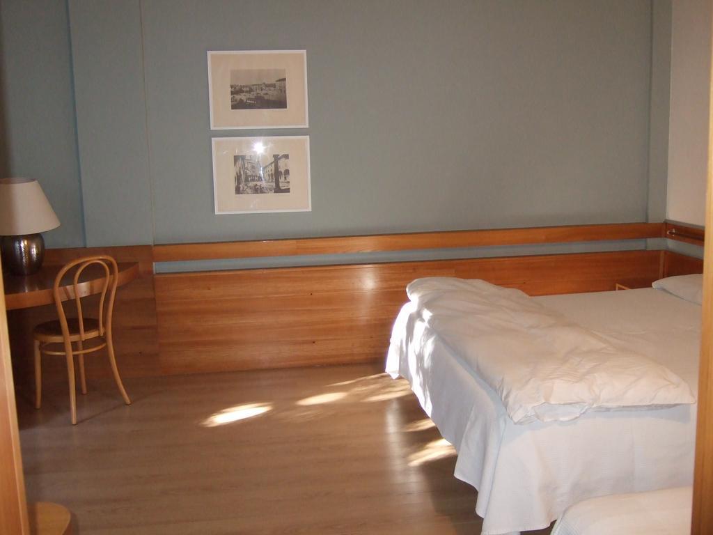 Hotel Canturio Extérieur photo